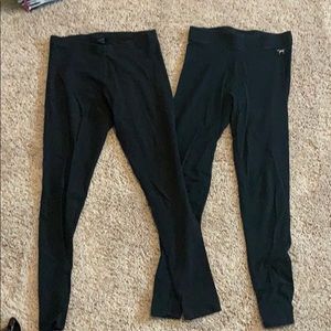 2 pairs of leggings